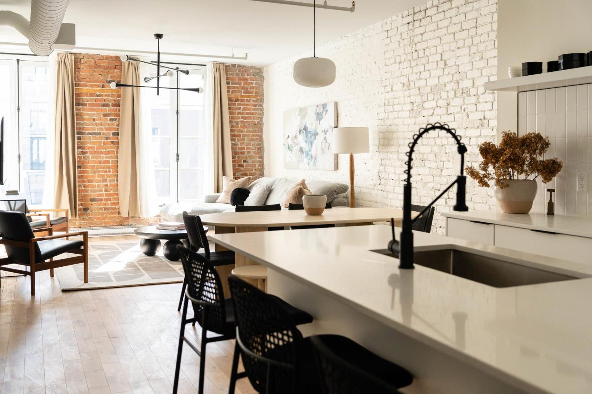 Appartement Maison Place Jacques-cartier By Luxury In Transit Montréal